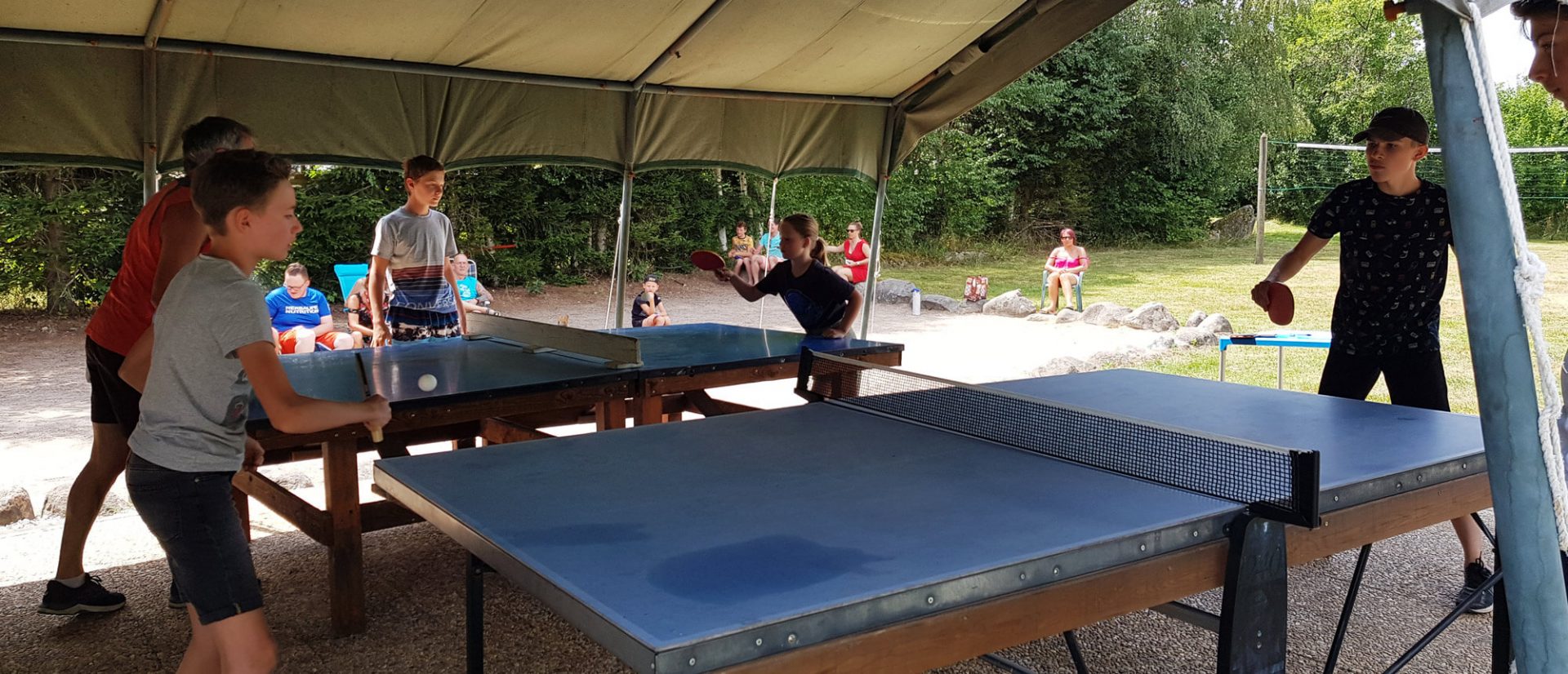 Camping Clos De La Chaume : Ping Pong au Camping Vosges